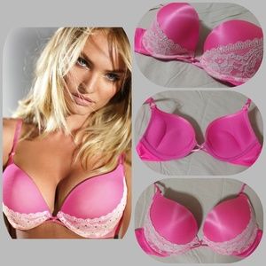 32A VICTORIAS SECRET MIRACULOUS PLUNGE BRA